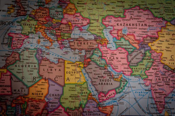 A-t-il de pays dans le monde entier ?